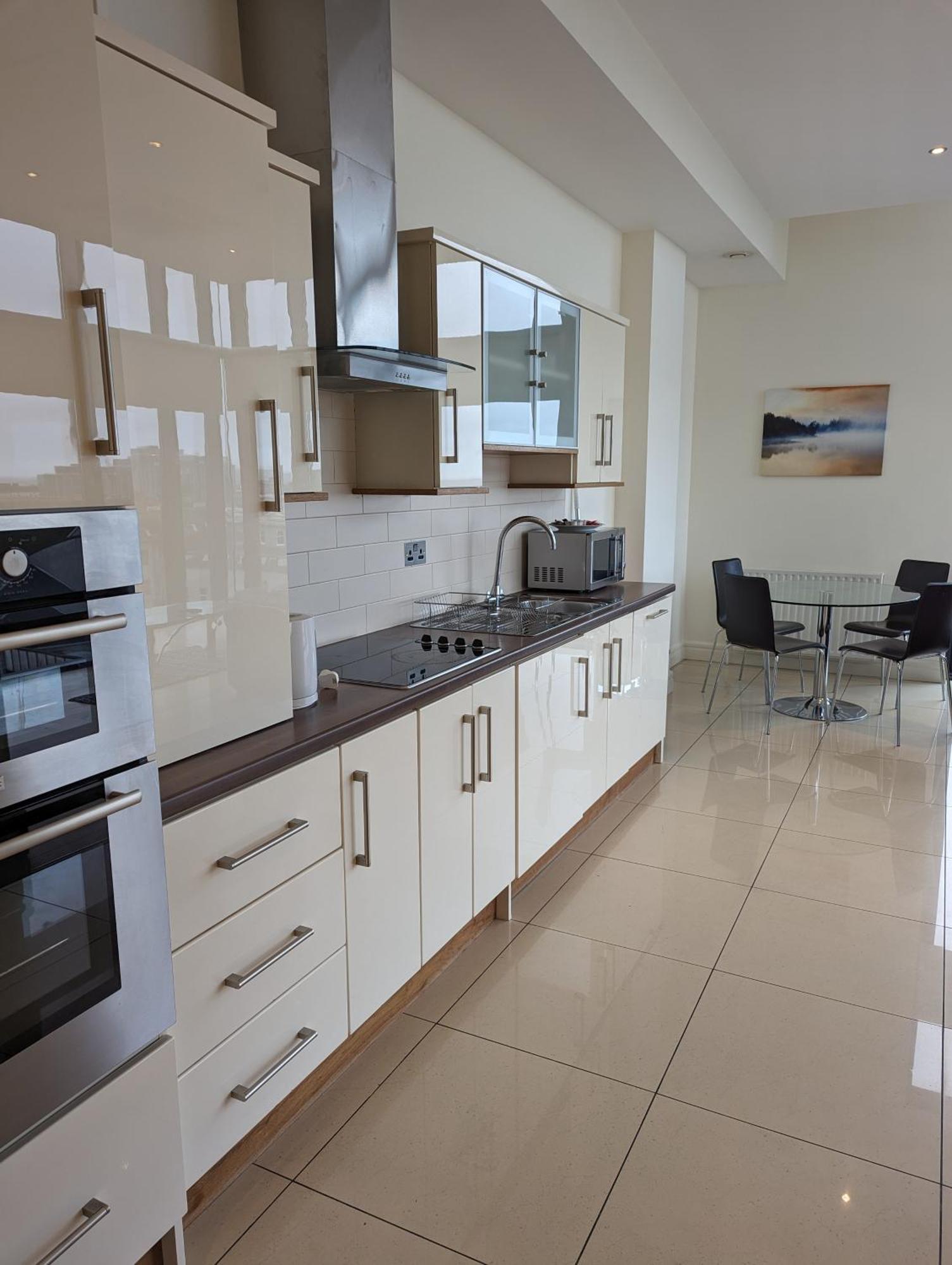 The Western Citypoint Apartments Galway Eksteriør bilde