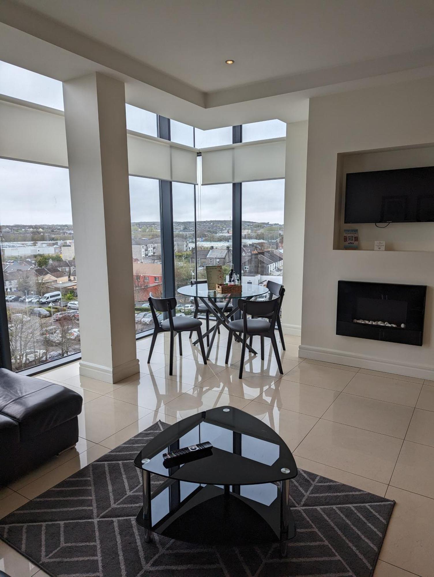 The Western Citypoint Apartments Galway Eksteriør bilde