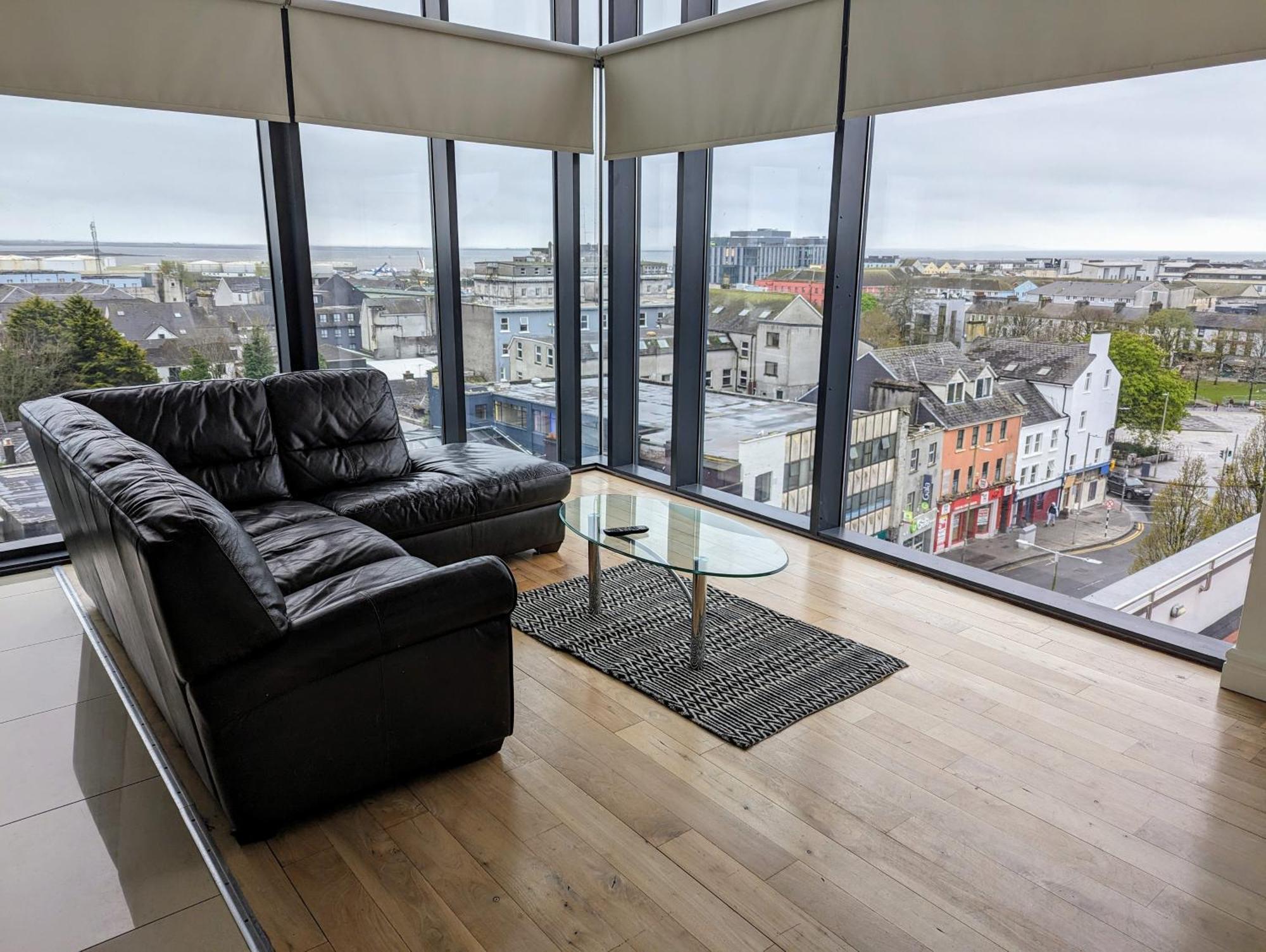 The Western Citypoint Apartments Galway Eksteriør bilde