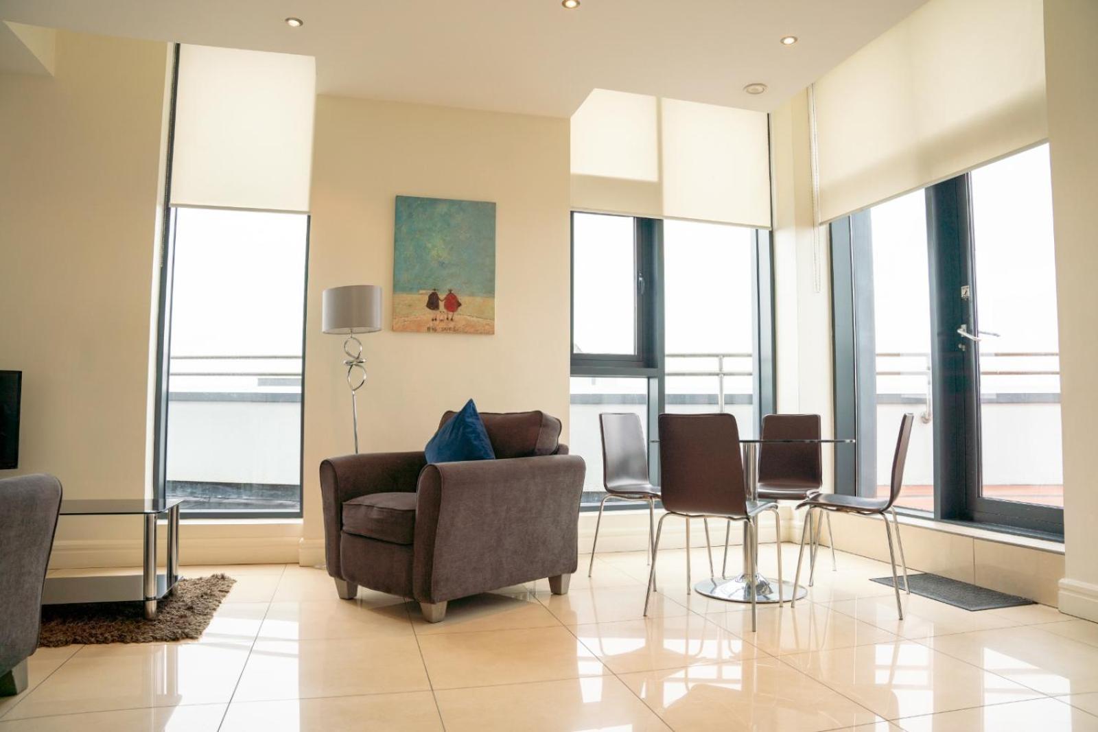 The Western Citypoint Apartments Galway Eksteriør bilde