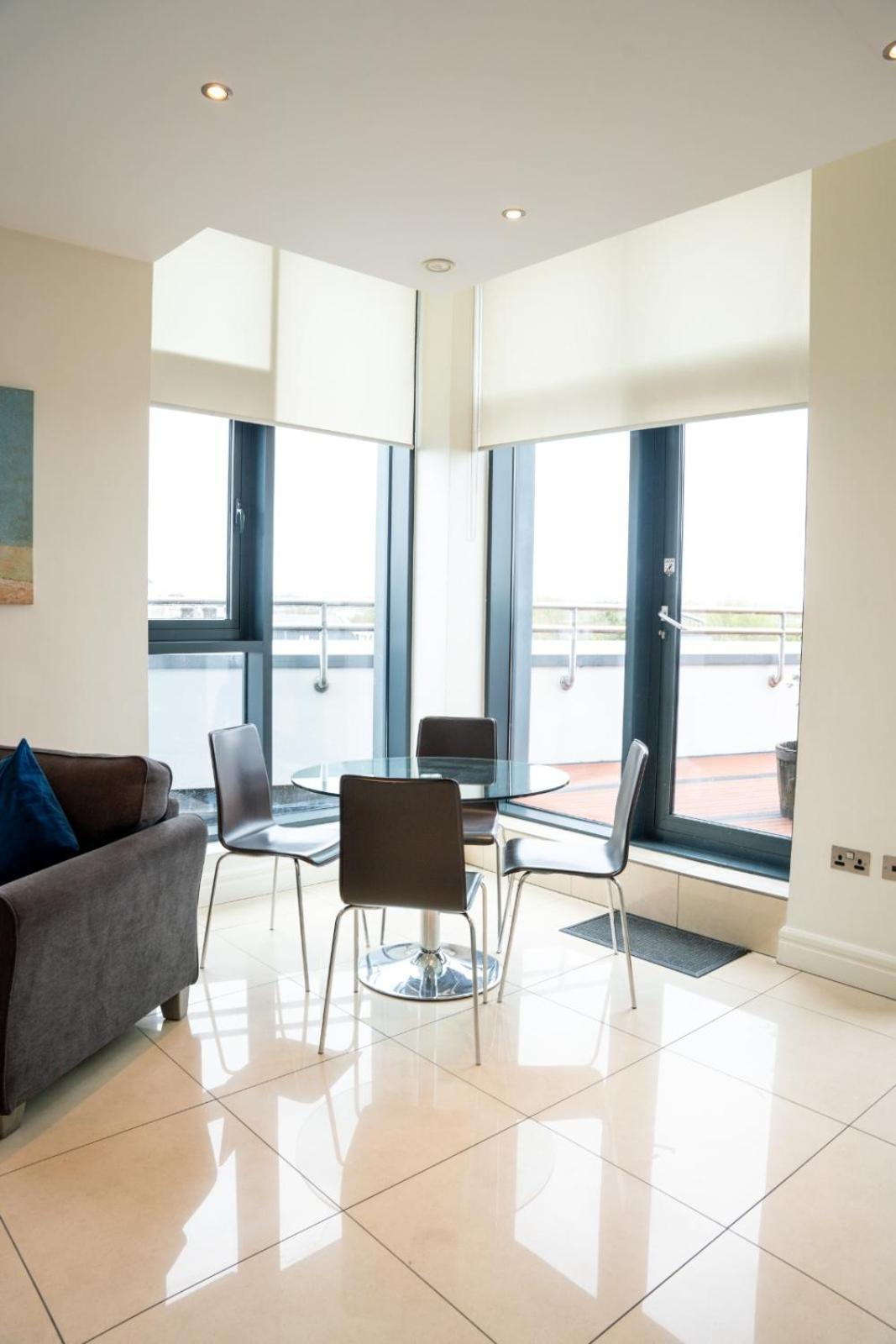 The Western Citypoint Apartments Galway Eksteriør bilde